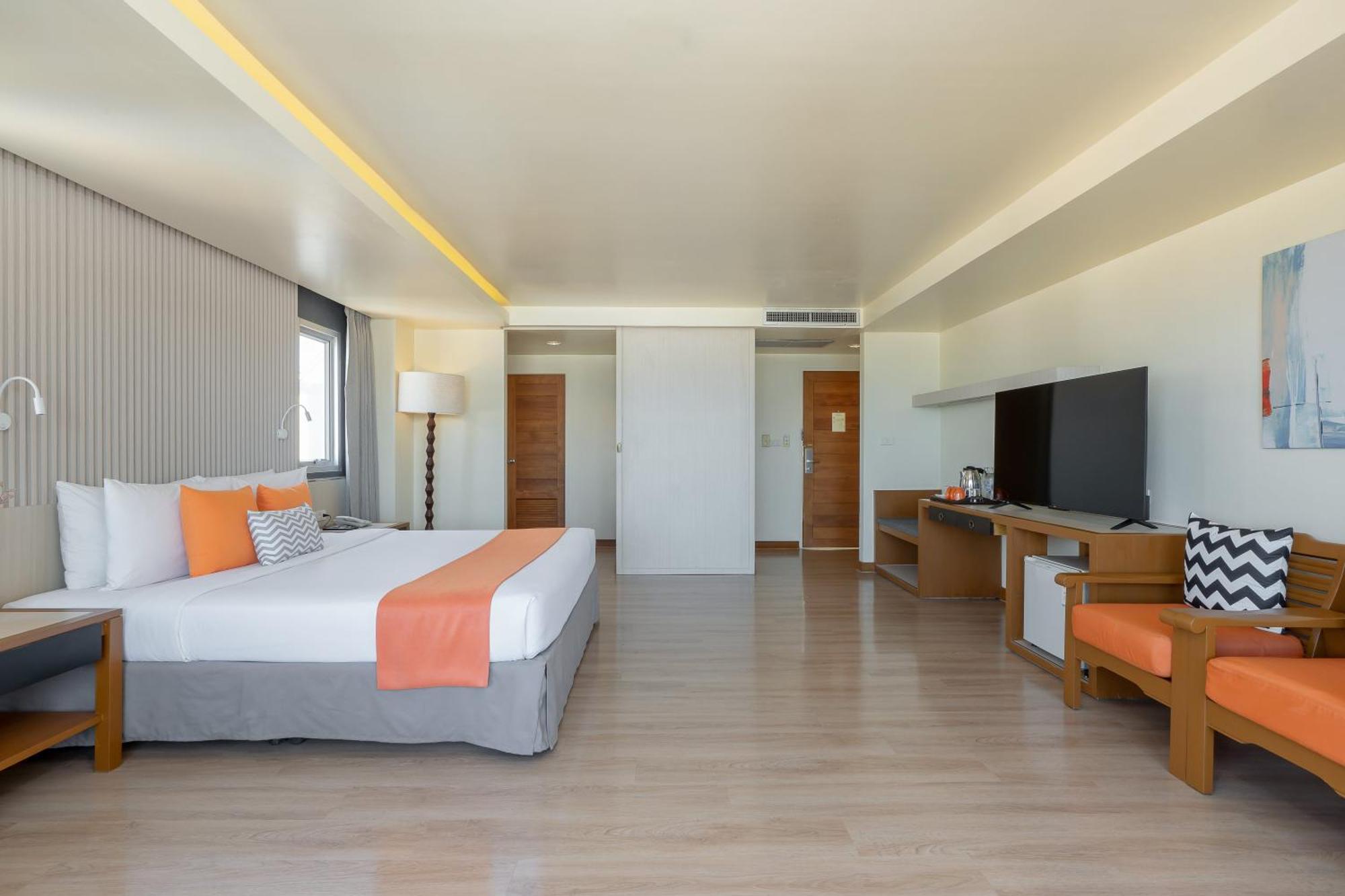 Sunshine Hotel & Residences Pattaya Extérieur photo