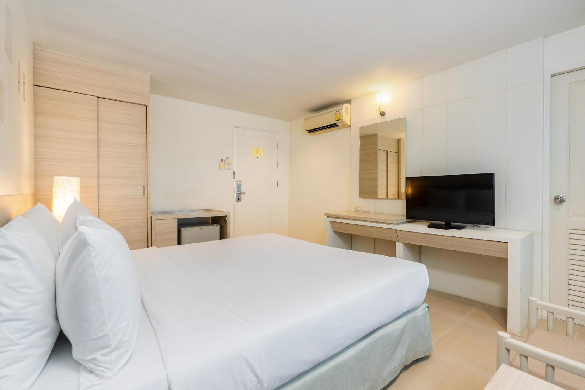 Sunshine Hotel & Residences Pattaya Extérieur photo