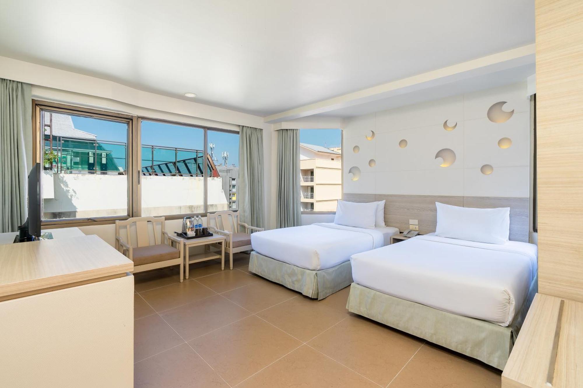 Sunshine Hotel & Residences Pattaya Extérieur photo