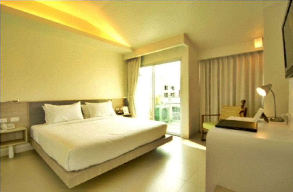 Sunshine Hotel & Residences Pattaya Extérieur photo